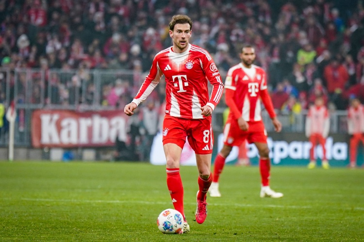 图片报：由于在国家德比只出场3分钟，格雷茨卡赛后心情低落