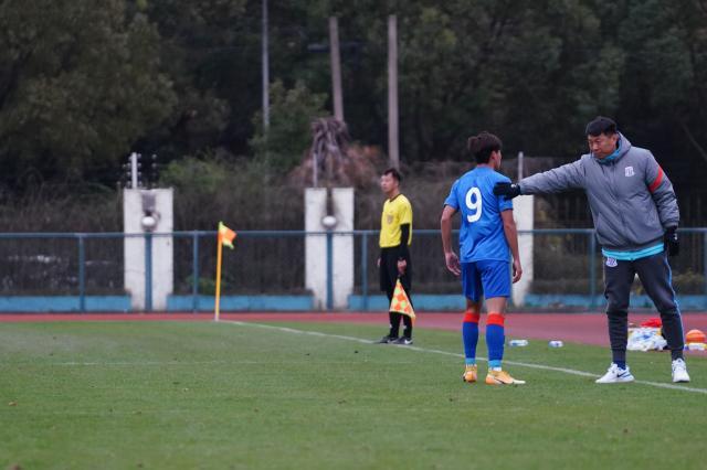 星空体育-全运卫冕冠军遭遇天堑挑战 用德西混练打造唐家军